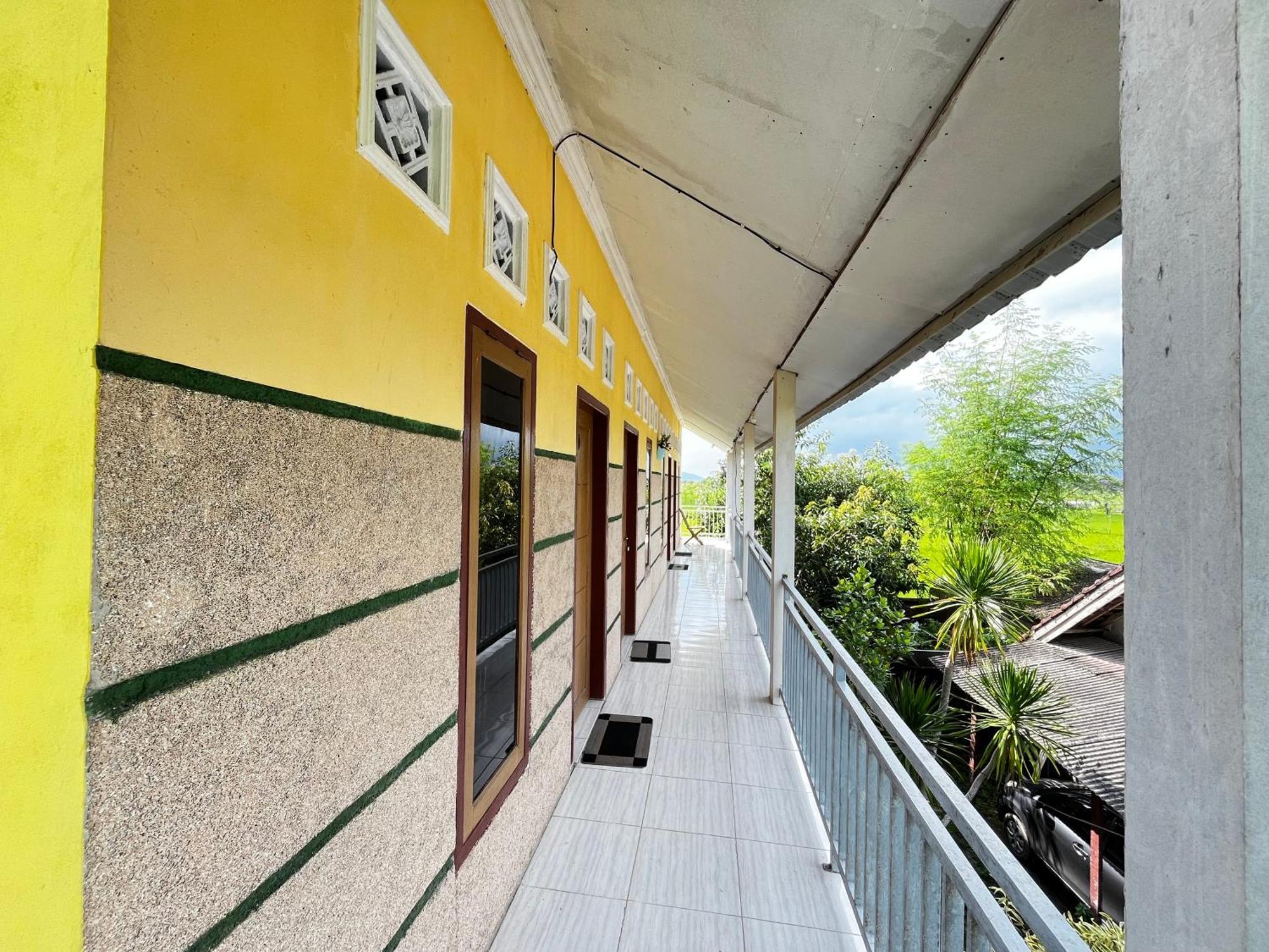 Alan'S Homestay Kuripan  Εξωτερικό φωτογραφία
